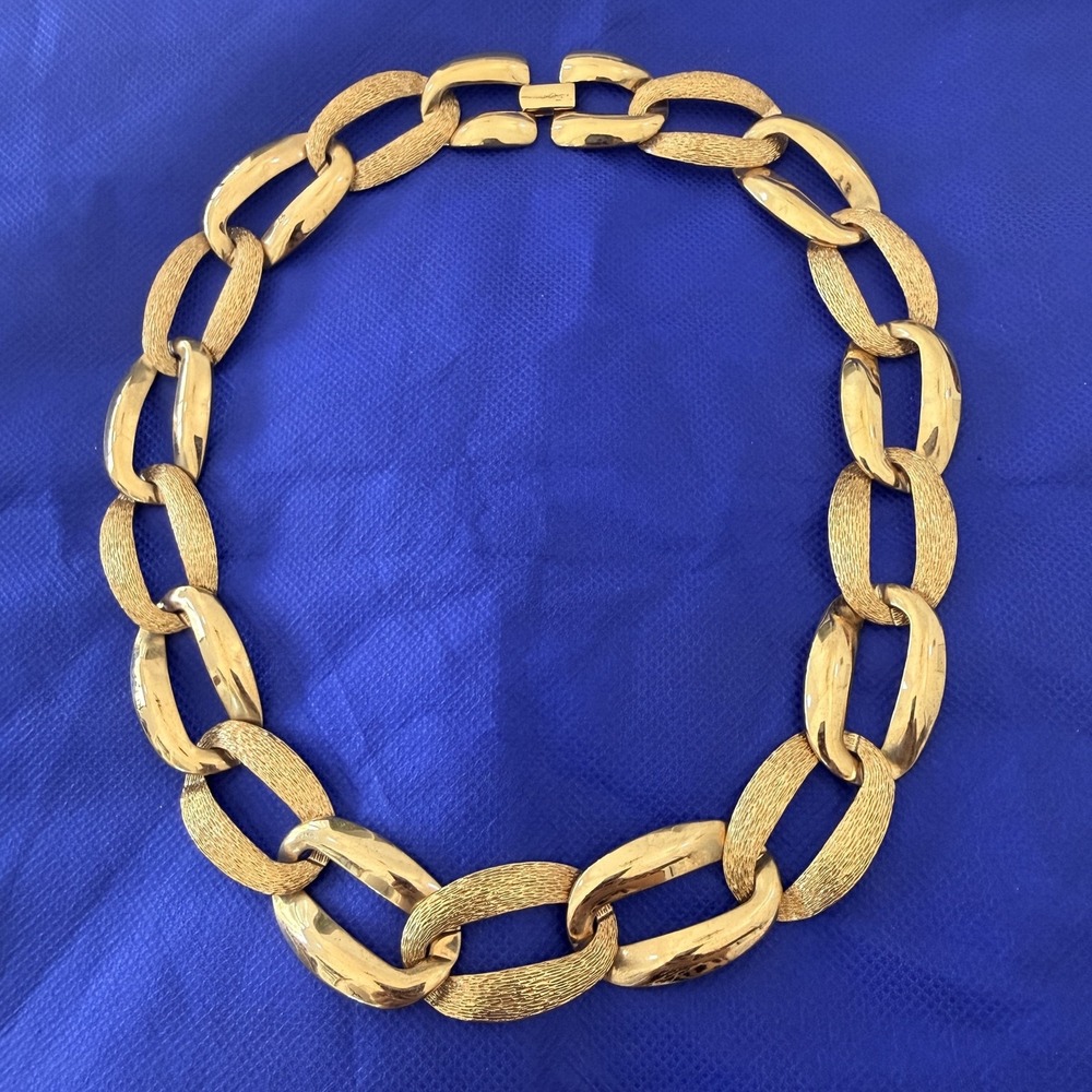 VTG Napier Gold Tone Textured Link Chain Necklace Womens 20 Inch Statement